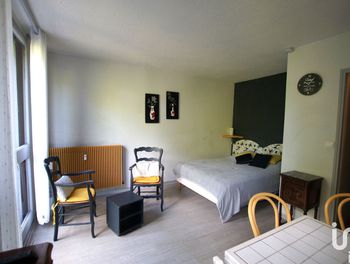 appartement à Gréoux-les-Bains (04)