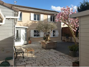 Vente De Maisons 6 Pieces A Rosny Sous Bois 93 Maison A Vendre